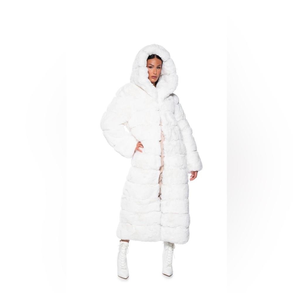 AZALEA WANG FAUX FUR PANEL HOODED TRENCH IN WHITE